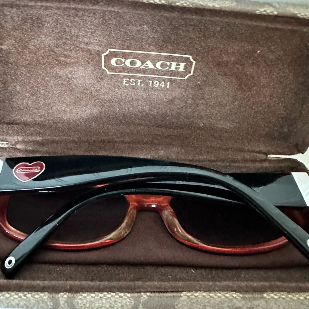 Authentic Coach Sunglasses - Picture 4 of 13